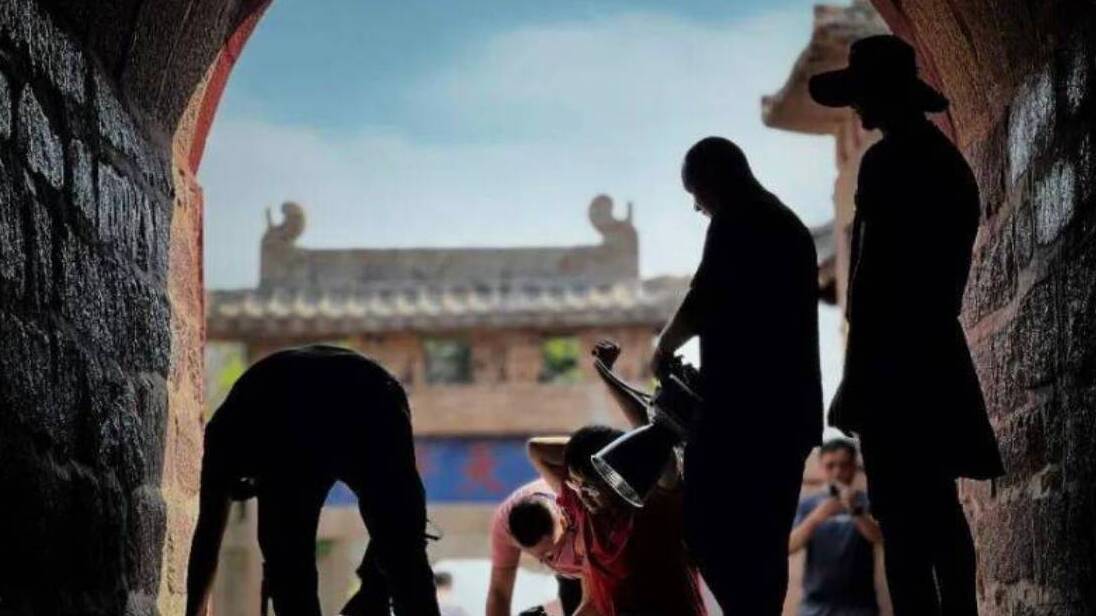 鲁派纪录片到底好在哪？系列评论④｜以世界语言呈现中国风格