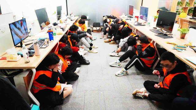 闪电评论｜对“网络水军”就要亮出“利剑”
