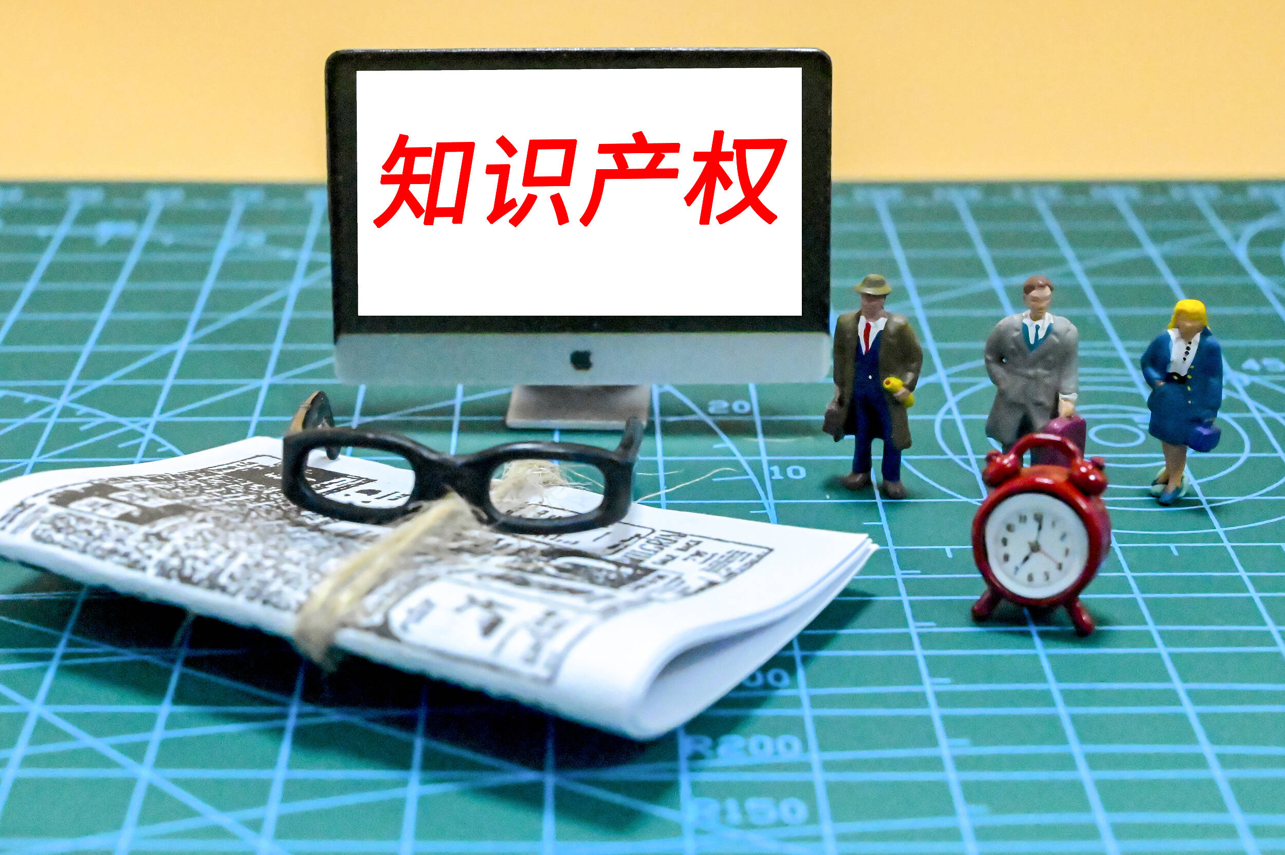盲目“蹭热度”不该成为商标创新的“近路”丨闪电评论